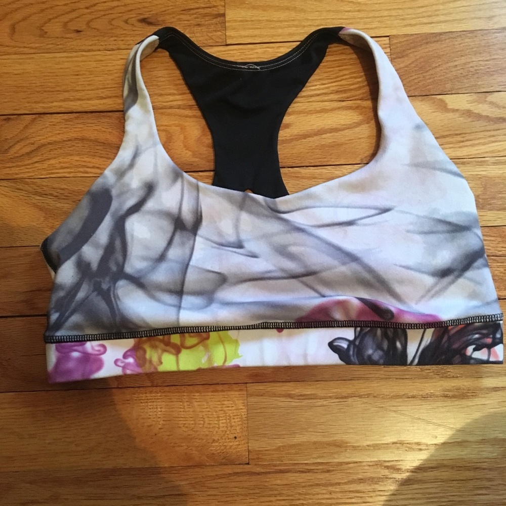 Size 8 lululemon sports bra